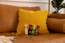 Load image into Gallery viewer, ZippyClaws Catnip Crusherz - Whiskey